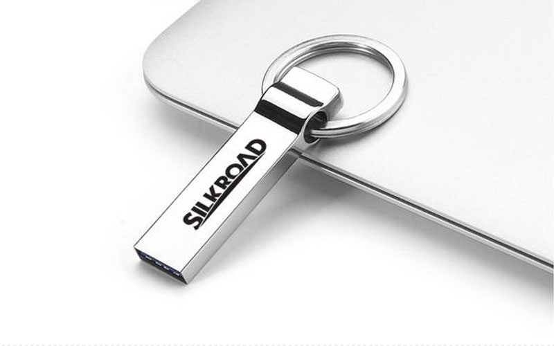 Khắc USB kim loại làm quà tặng mang lại nhiều lợi ích thiết thực cho doanh nghiệp